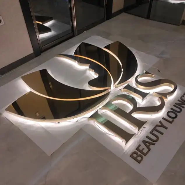 3D illuminated sign in production